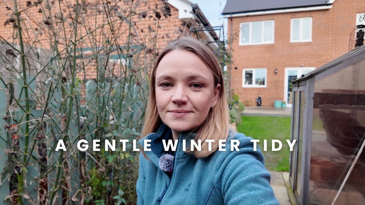 A Gentle Winter Tidy 2026 - Pruning Perennials, Rosemary & Roses 🌿